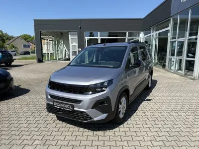 Gebraucht Peugeot Rifter Allure 131 PS (96 kW) 2026 Silber Van / Kleinbus