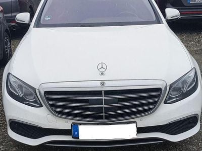 Mercedes E200