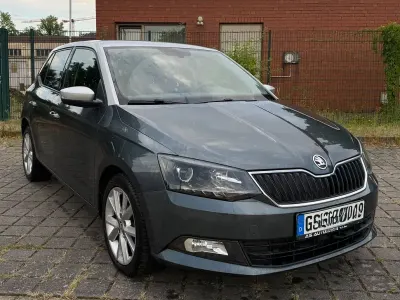 Gebraucht Skoda Fabia Style 105 PS (77 kW) 2017 Grau Limousine