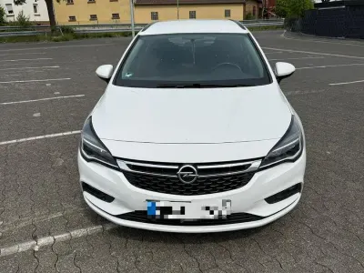 Używany Opel Astra Innovation 110 KM (80 kW) 2019 Biały Kombi