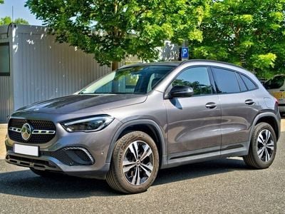 Mercedes GLA220