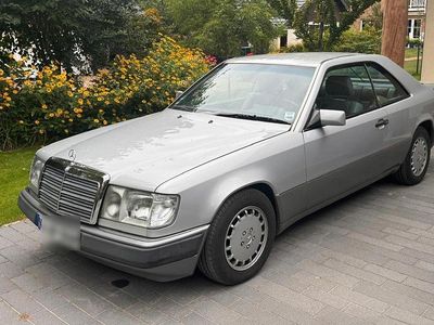 Silber Gebraucht 1990 Mercedes 300 Coupé | 17.900 €