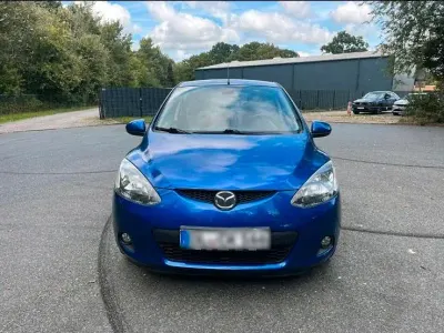 Gebraucht Mazda 2 75 PS (55 kW) 2008 Blau Kleinwagen