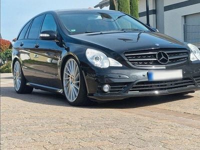 Second-hand Mercedes R500 388 CP (285 kW) 2009 Negru Monovolum