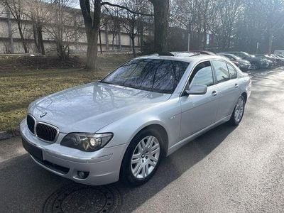Gebraucht BMW 740 306 PS (225 kW) 2006 Silber Limousine