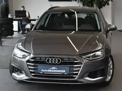 Gebraucht Audi A4 Advanced 136 PS (100 kW) 2020 Grau Kombi
