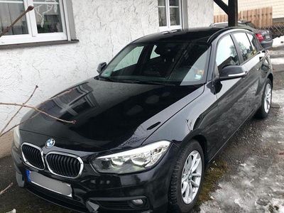 Gebraucht BMW 116 Advantage 116 PS (85 kW) 2016 Schwarz Kleinwagen
