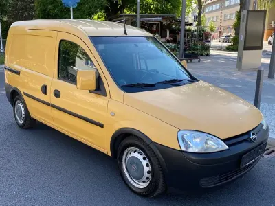 Gebraucht Opel Combo 90 PS (66 kW) 2006 Gelb Van / Kleinbus