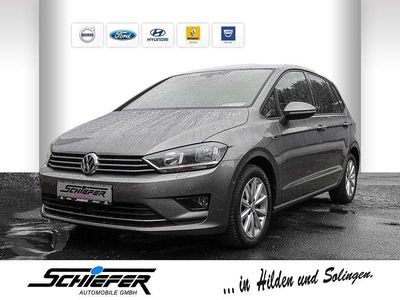 Grau Gebraucht 2015 VW Golf Sportsvan Comfortline Van / Kleinbus | 11.590 € (Fairer Preis)