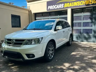Gebraucht Fiat Freemont 170 PS (125 kW) 2014 Weiß SUV