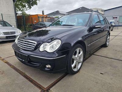Gebraucht Mercedes C200 163 PS (119 kW) 2005 Blau Kombi