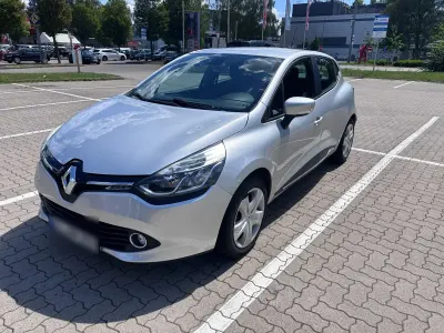 Gebraucht Renault Clio LIMITED 73 PS (53 kW) 2015 Silber Kleinwagen
