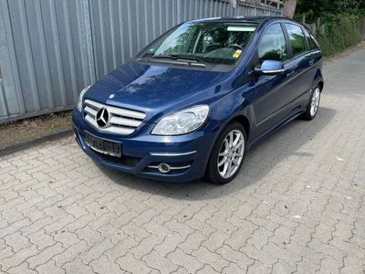 Mercedes B180