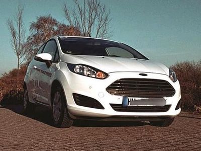 Gebraucht Ford Fiesta SYNC Edition 101 PS (74 kW) 2014 Weiß Kleinwagen