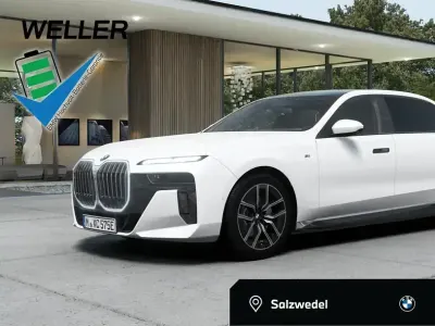 Usata BMW i7 M Sport 334 kW (455 CV) 2025 Bianco Berlina