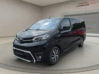 Gebraucht Toyota Proace 150 PS (110 kW) 2017 Schwarz Van / Kleinbus