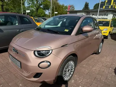 Gebraucht Fiat 500e 86 kW (118 PS) 2023 Rose gold metallic Kleinwagen