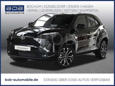 Schwarz Gebraucht 2024 Toyota Yaris Cross Team SUV | 25.450 € (Fairer Preis)