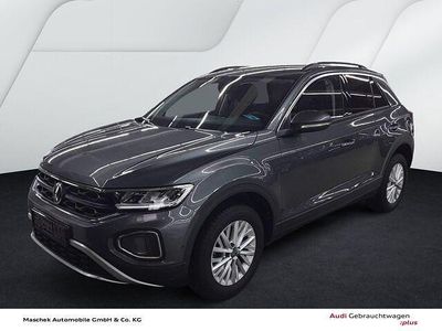 Second-hand VW T-Roc Life 116 CP (85 kW) 2024 Gri SUV