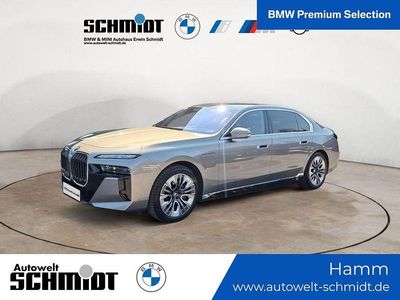 Gebraucht BMW 750e M Sport 489 PS (359 kW) 2025 Weiß Limousine