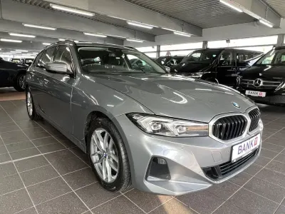 Gebraucht BMW 318 Sport Line 150 PS (110 kW) 2022 Skyscraper grau Kombi