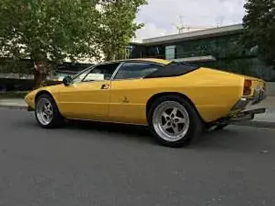 Second-hand Lamborghini Urraco 220 CP (161 kW) 1974 Galben Coupe