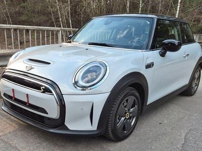 Gebraucht Mini Cooper SE Classic 135 kW (184 PS) 2022 Grau Kleinwagen