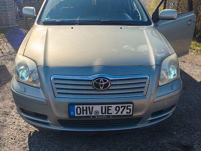 Gebraucht Toyota Avensis Executive 177 PS (130 kW) 2005 Grün Kombi