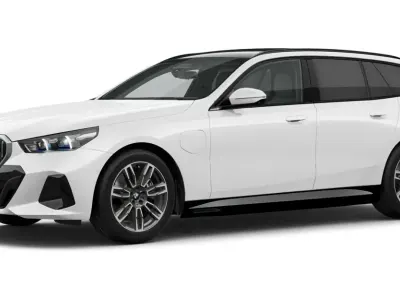 Gebraucht BMW 550e Comfort Edition 489 PS (359 kW) 2026 Weiß Kombi