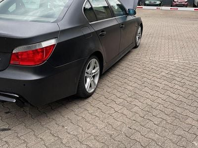 Second-hand BMW 525 200 CP (147 kW) 2005 Negru Berlinǎ