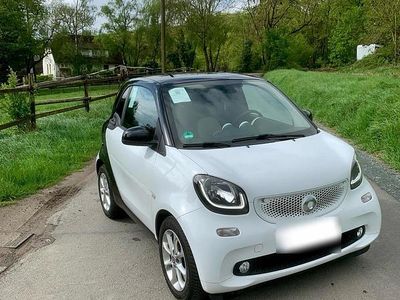Gebraucht Smart ForTwo Coupé 90 PS (66 kW) 2015 Weiß Coupé