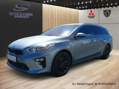 Gebraucht Kia Ceed Sportswagon Vision 160 PS (117 kW) 2021 Grau Kombi