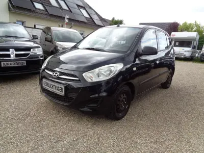 Gebraucht Hyundai i10 Edition 69 PS (50 kW) 2011 Phantom black Kleinwagen