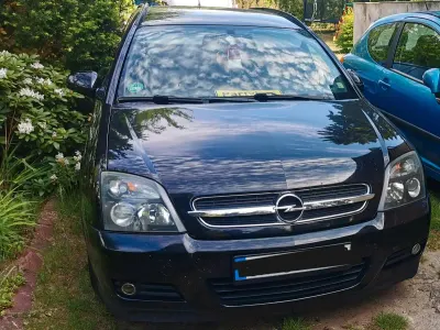 Gebraucht Opel Vectra 155 PS (114 kW) 2005 Schwarz Kombi