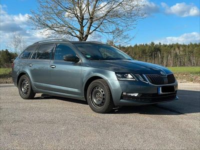 Gebraucht Skoda Octavia 190 PS (139 kW) 2018 Grau Kombi