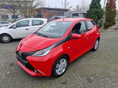 Rot Gebraucht 2016 Toyota Aygo X-play Kleinwagen | 6.500 € (Fairer Preis)