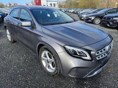 Gebraucht Mercedes GLA220 170 PS (125 kW) 2018 Grau SUV