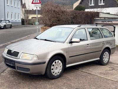 Beige Gebraucht 2007 Skoda Octavia Tour Kombi | 2.750 € (Fairer Preis)