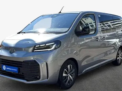 Neu Toyota Proace Verso 180 PS (132 kW) 2026 Silber Kombi