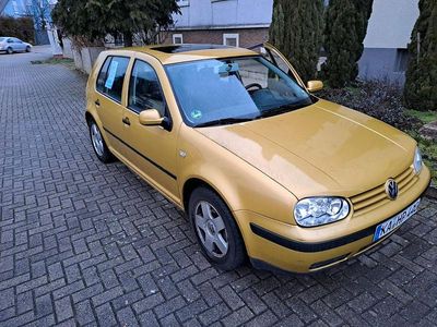 Gebraucht VW Golf III 75 PS (55 kW) 1999 Gold Limousine