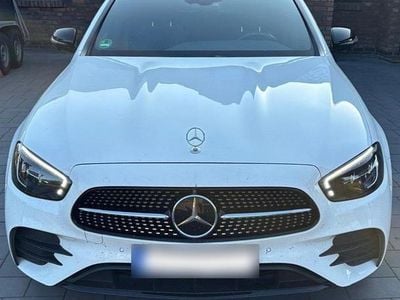 Gebraucht Mercedes E300 AMG 211 PS (155 kW) 2022 Weiß Kombi