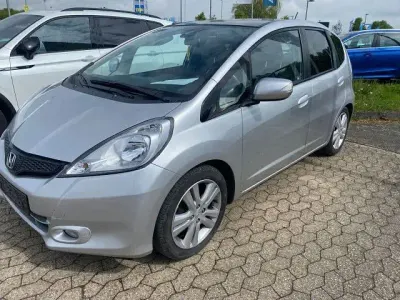 Gebraucht Honda Jazz Elegance 99 PS (72 kW) 2012 Silber Kleinwagen