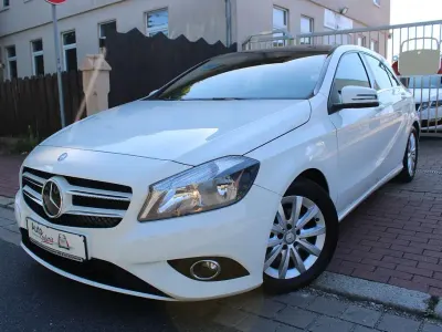 Gebraucht Mercedes A180 122 PS (89 kW) 2013 Weiß Kleinwagen