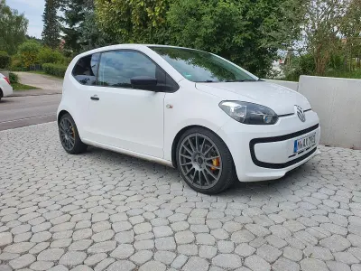 Gebraucht VW up! 60 PS (44 kW) 2015 Weiß Kleinwagen
