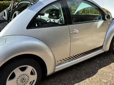 Gebraucht VW Beetle 116 PS (85 kW) 2002 Silber Kleinwagen