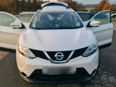 Gebraucht Nissan Qashqai 131 PS (96 kW) 2016 Weiß SUV