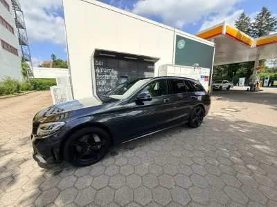 Gebraucht Mercedes C300 245 PS (180 kW) 2019 Grau Limousine