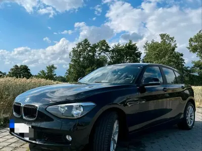 Gebraucht BMW 114 Sport Line 102 PS (75 kW) 2014 Schwarz Kleinwagen