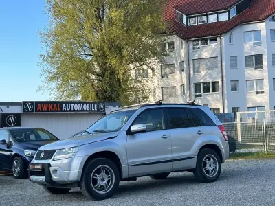 Usata Suzuki Grand Vitara Comfort 169 CV (124 kW) 2010 Argento SUV