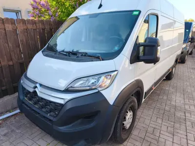 Gebraucht Citroën Jumper 165 PS (121 kW) 2024 Weiß Van / Kleinbus